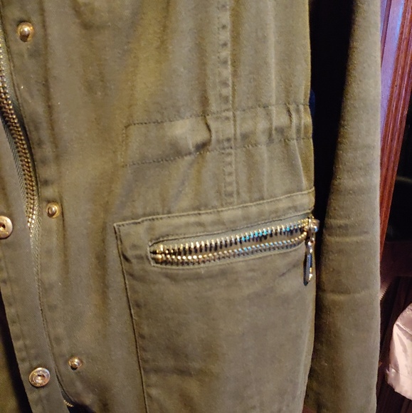 Green jacket - Picture 2 of 5